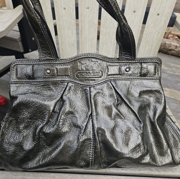 Authentic Coach 13915 Garnet Patent Gunmetal Handbag - Picture 4 of 7